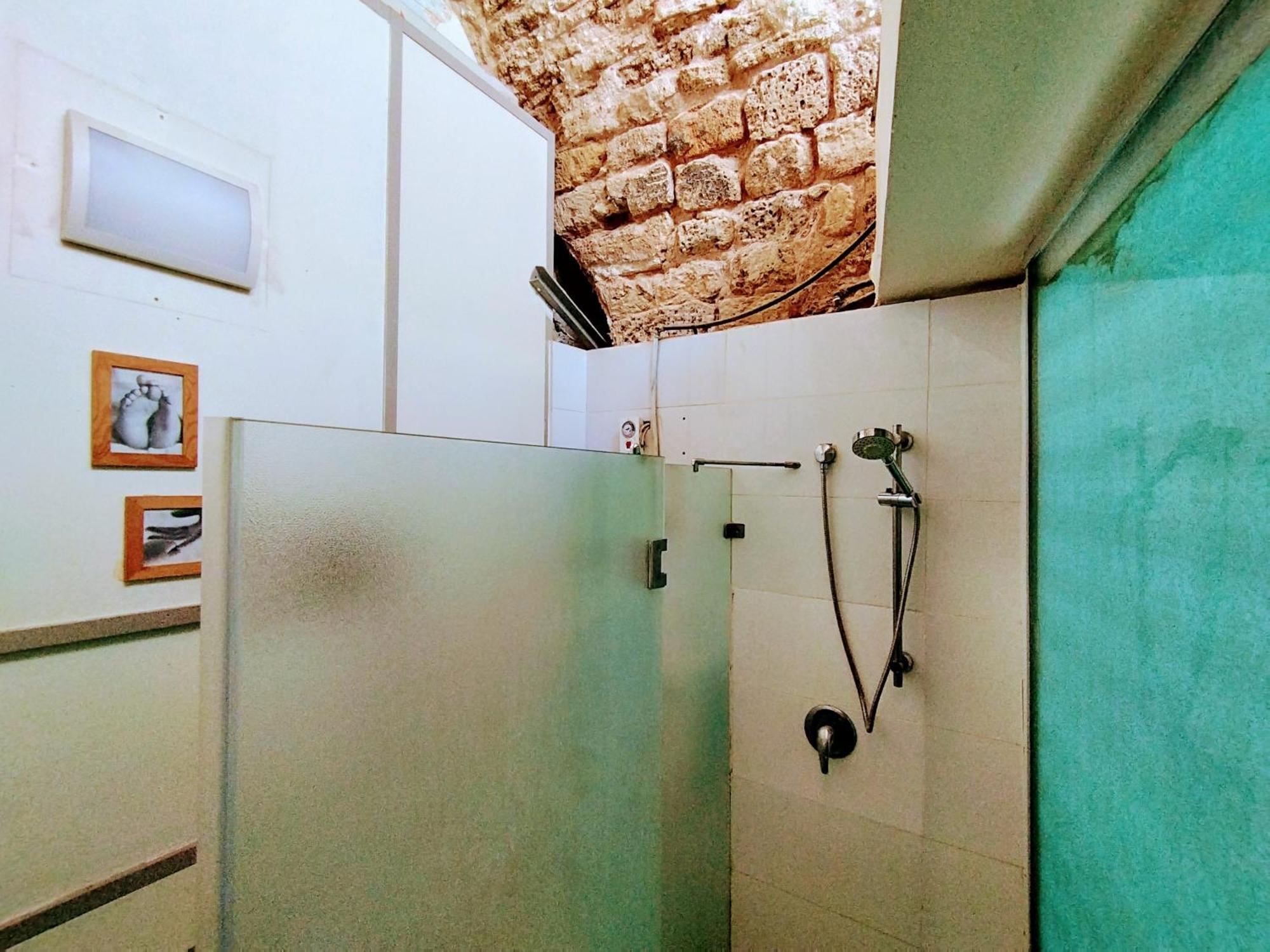 Polihosts Old Jaffa